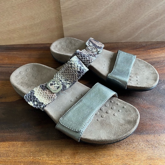 Vionic Camila Slides Sandals Snake Print Gray Double Strap Flat Shoes Womens 7 - Picture 1 of 9